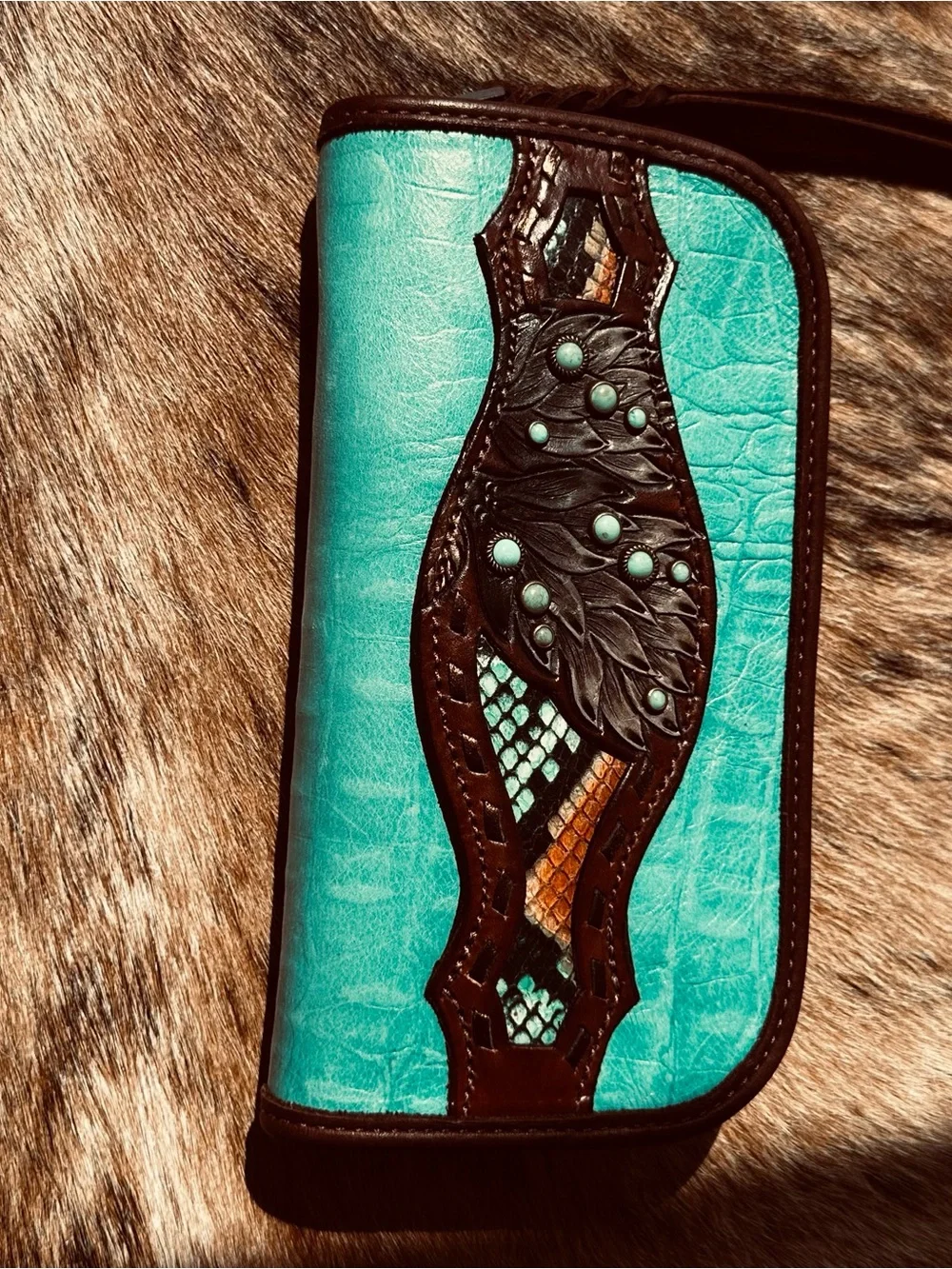 Heritage Brand, Verily, #586, Turquoise Leather Wristlet Wallet, uncarried. OOAK